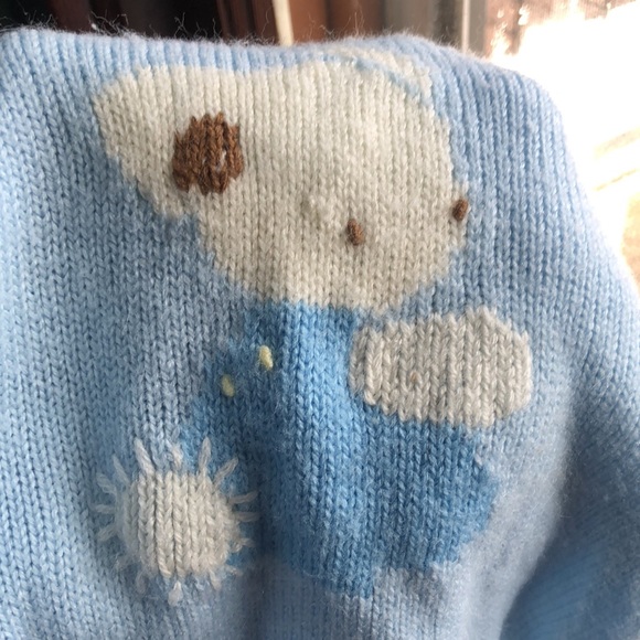 Baby boy blue hoodie sweater/sweet white bear on front/ zip up in back 18 months - Picture 15 of 15